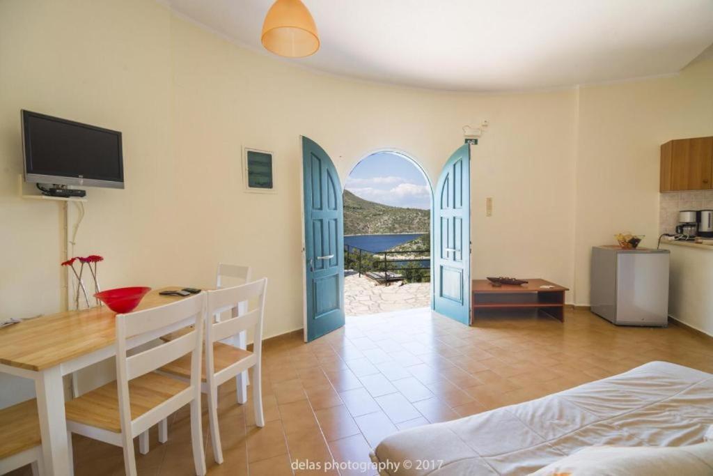 Razos Windmill Villa วาธี ภายนอก รูปภาพ
