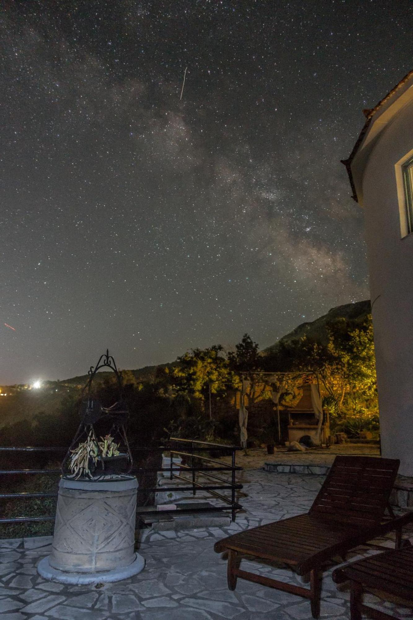 Razos Windmill Villa วาธี ภายนอก รูปภาพ